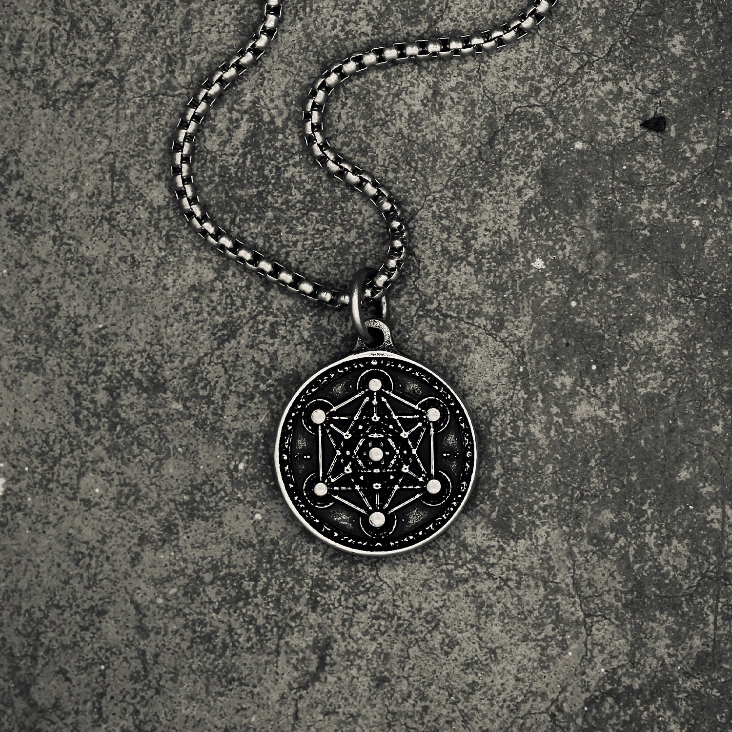 Pendere | Metatron