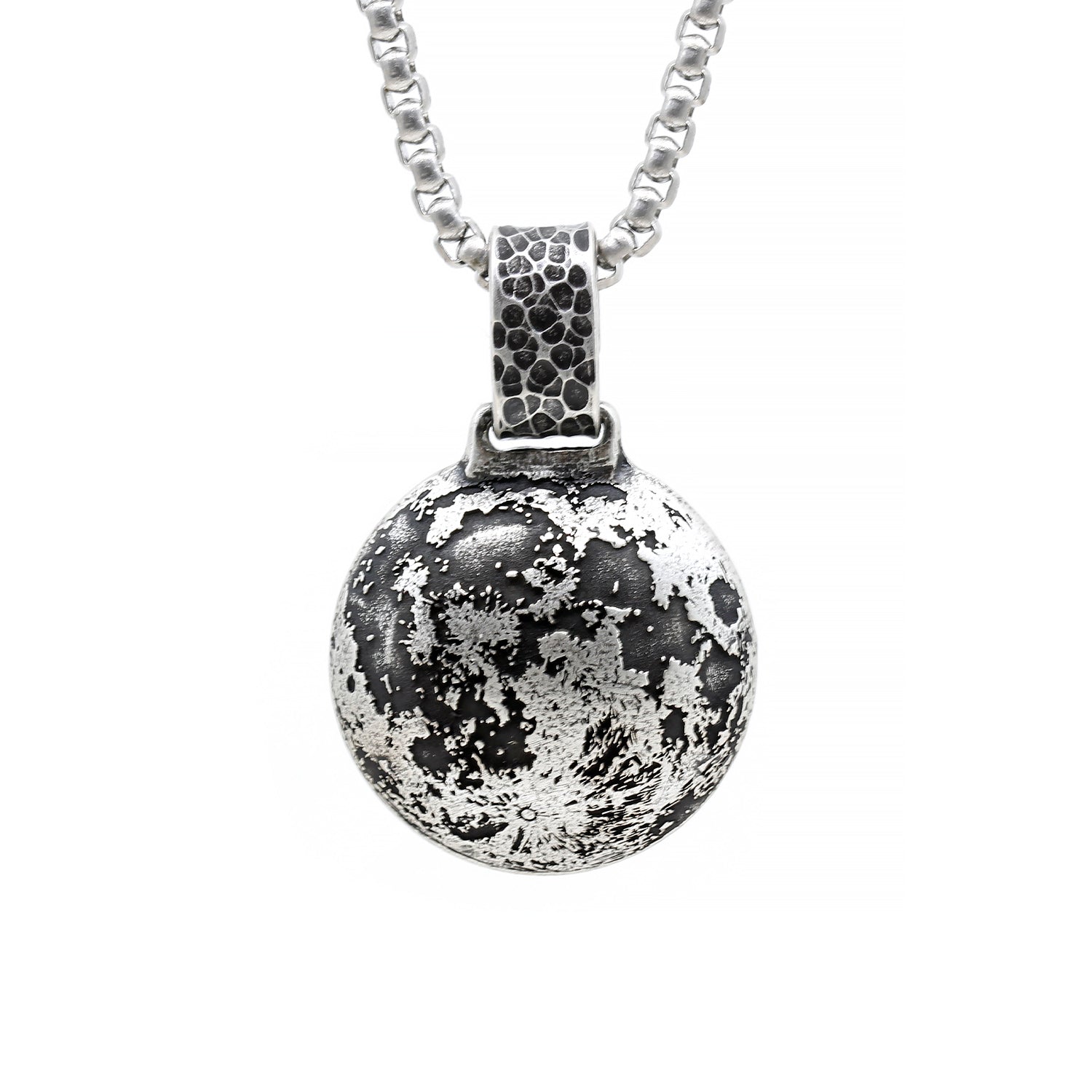 Pendere | Moon